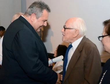 Βράβευση βετεράνων Β' Παγκοσμίου Πολέμου από τον Π. Καμμένο